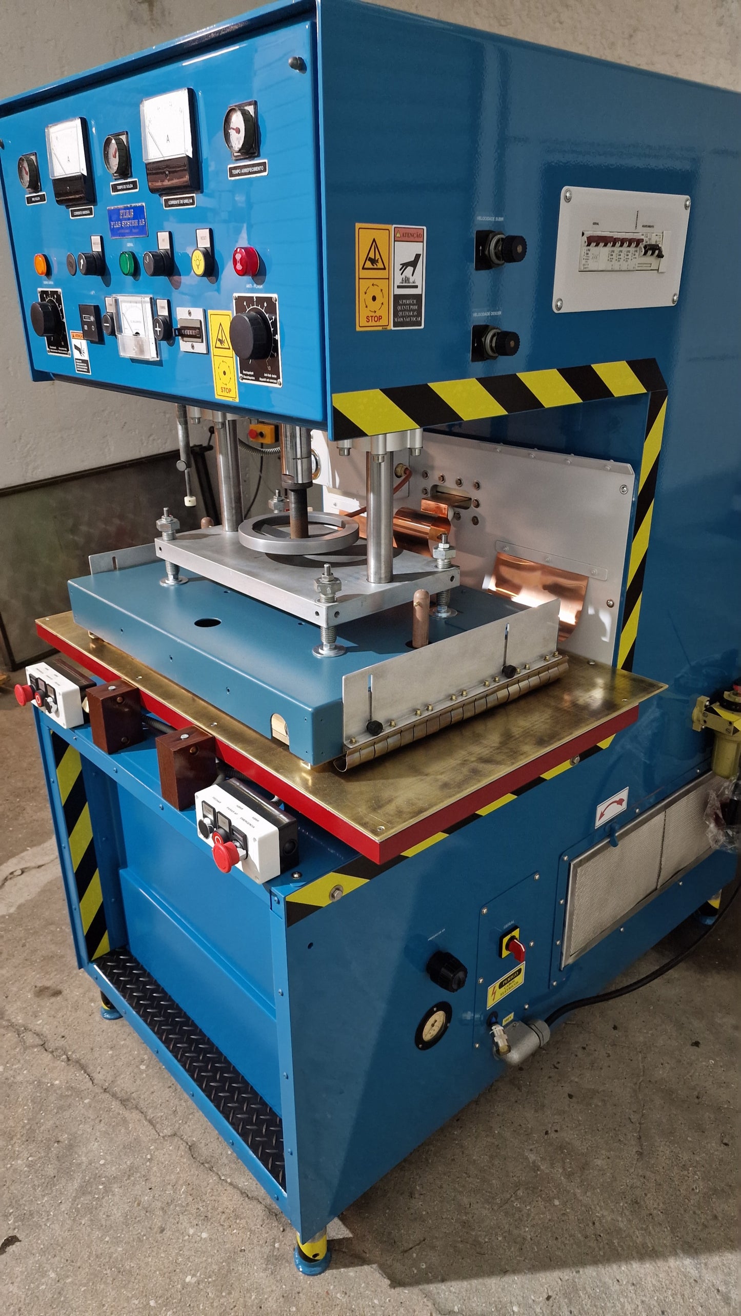 Radio frequency welder press 10 Kw. Maquina de alta frequencia10 Kw.